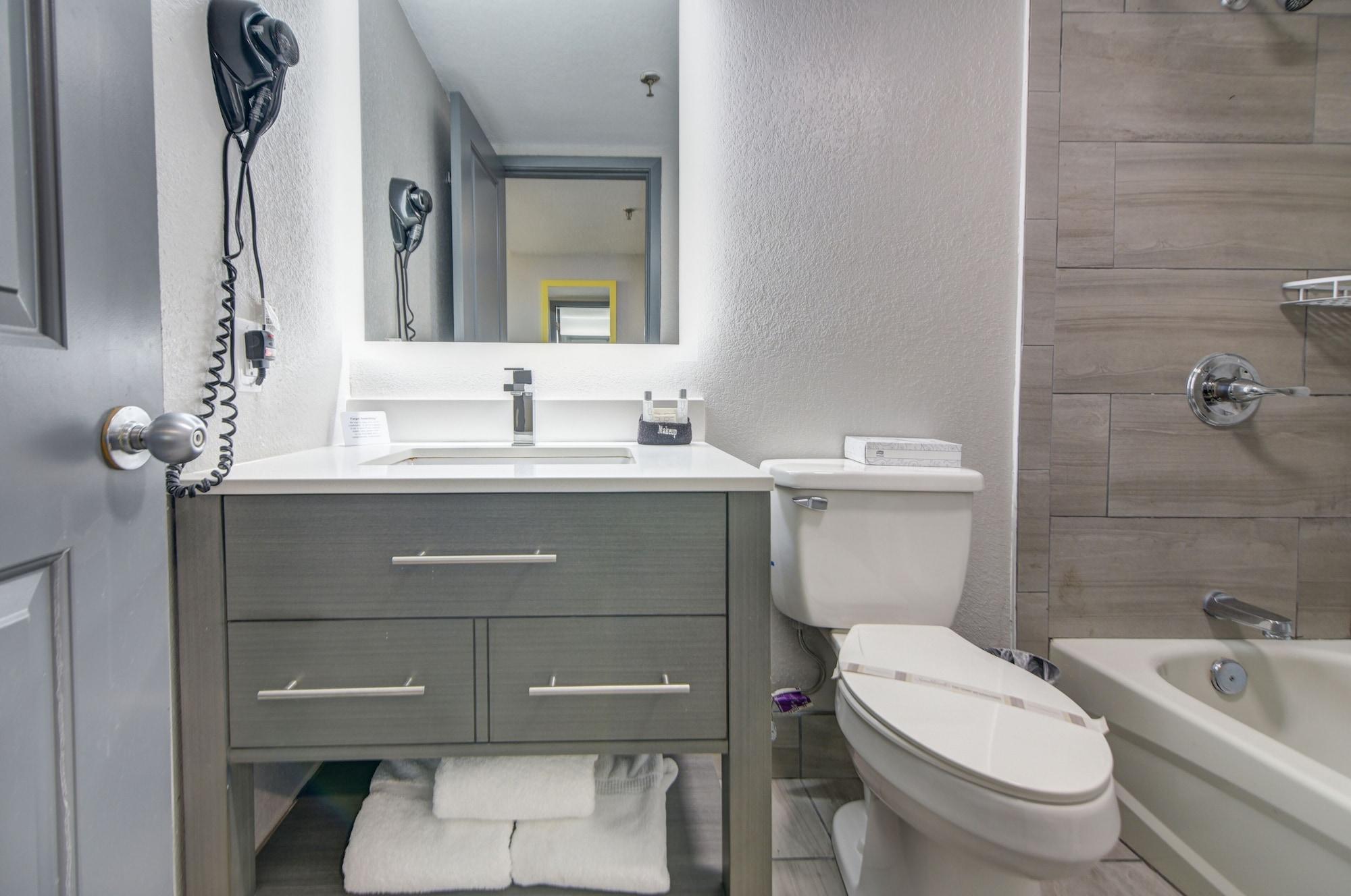 Emerald Coast Inn & Suites Fort Walton Beach Esterno foto